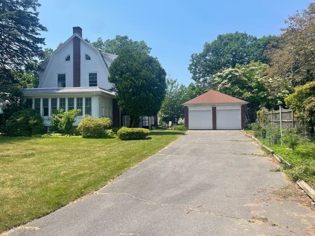 Backyard, Detached Garage, Exterior, Facade, Farmhouse
