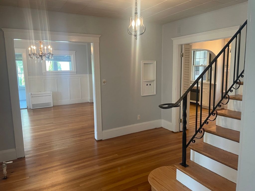 Chandelier, Empty room, Interior, Pendant Lights, Wood Texture Flooring