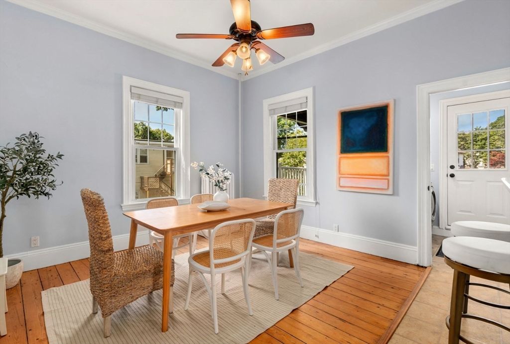 Dining room, Interior, Wood Texture Flooring