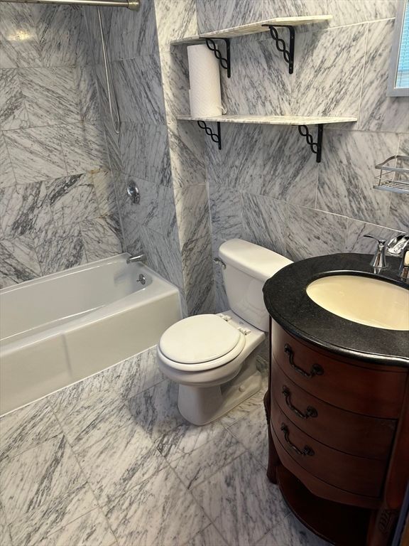 Bathroom, Interior, Marble, Marble Walls