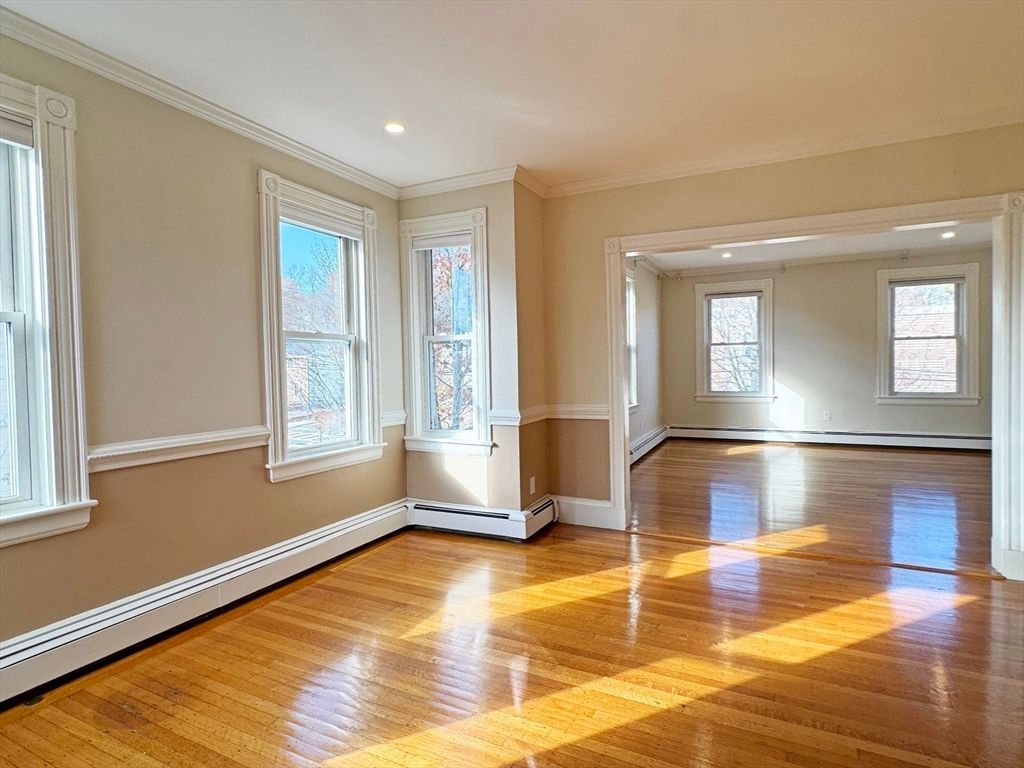 Empty room, Interior, Recessed Lighting, Wood Texture Flooring