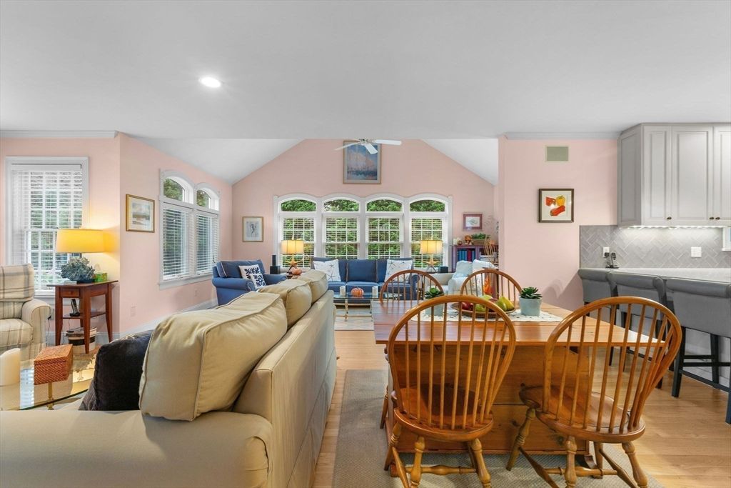 Dining room, Interior, Living room, Recessed Lighting, Wood Texture Flooring