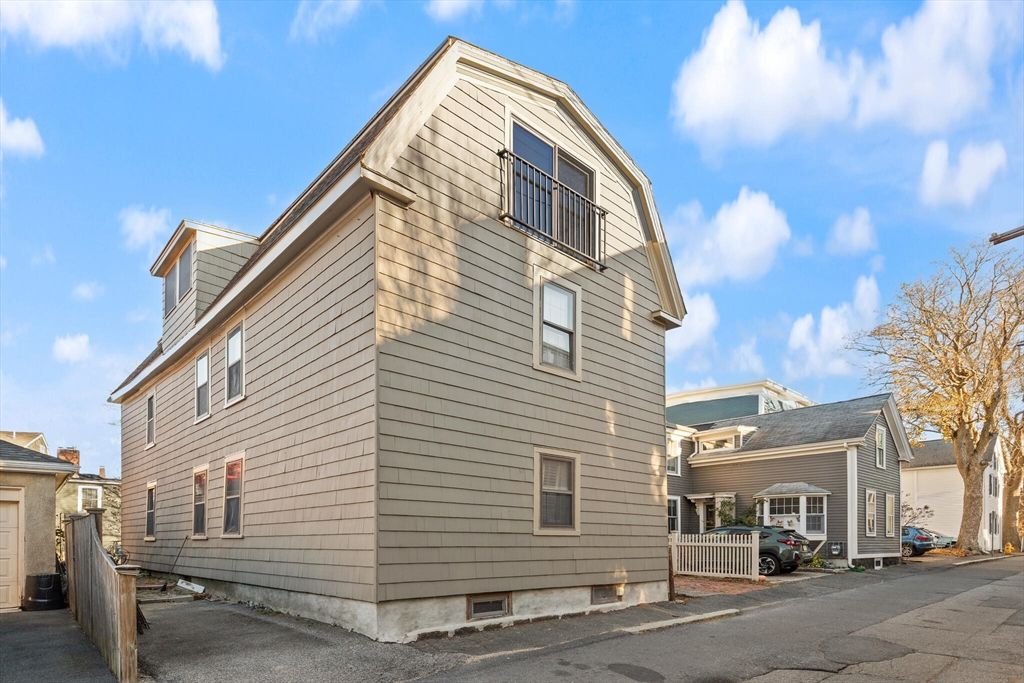 Exterior, Facade, None