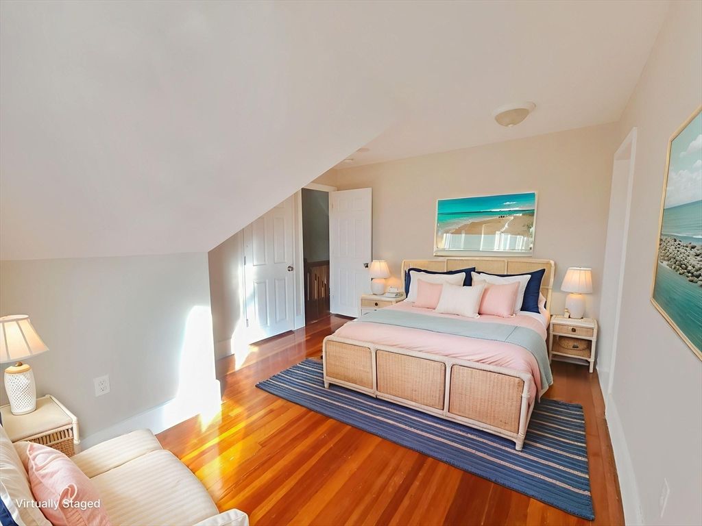 Bedroom, Interior, Water, Wood Texture Flooring