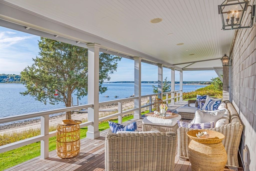 Water, Exterior, Living room, Other