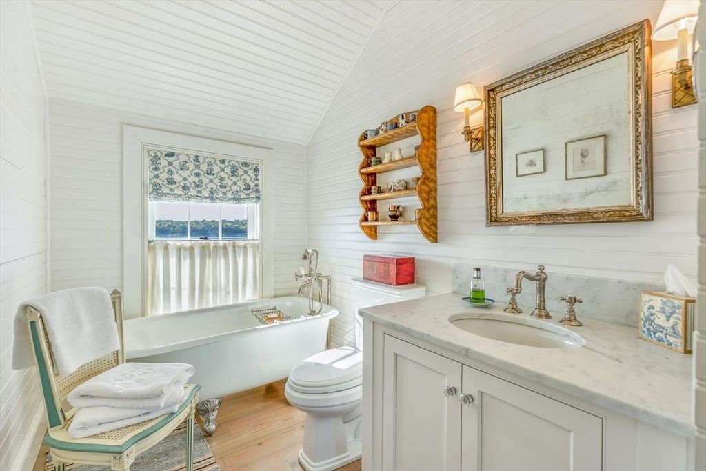 Bathroom, Interior, Wood Texture Flooring