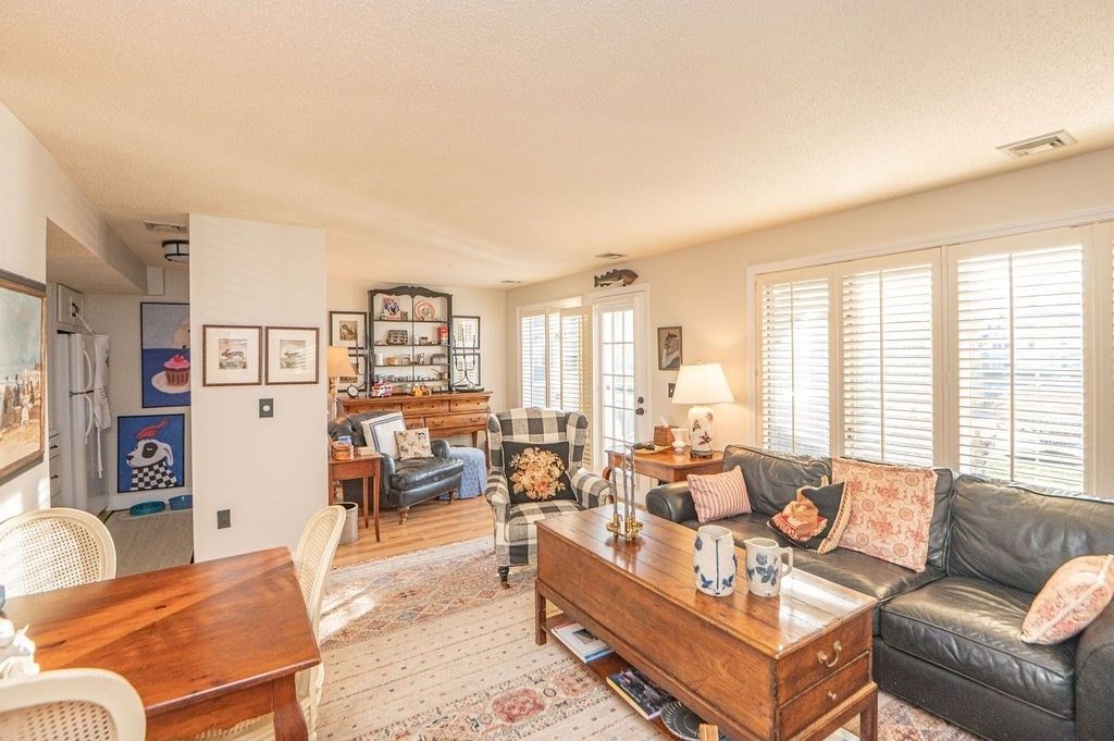 Interior, Living room, Piano, Wood Texture Flooring