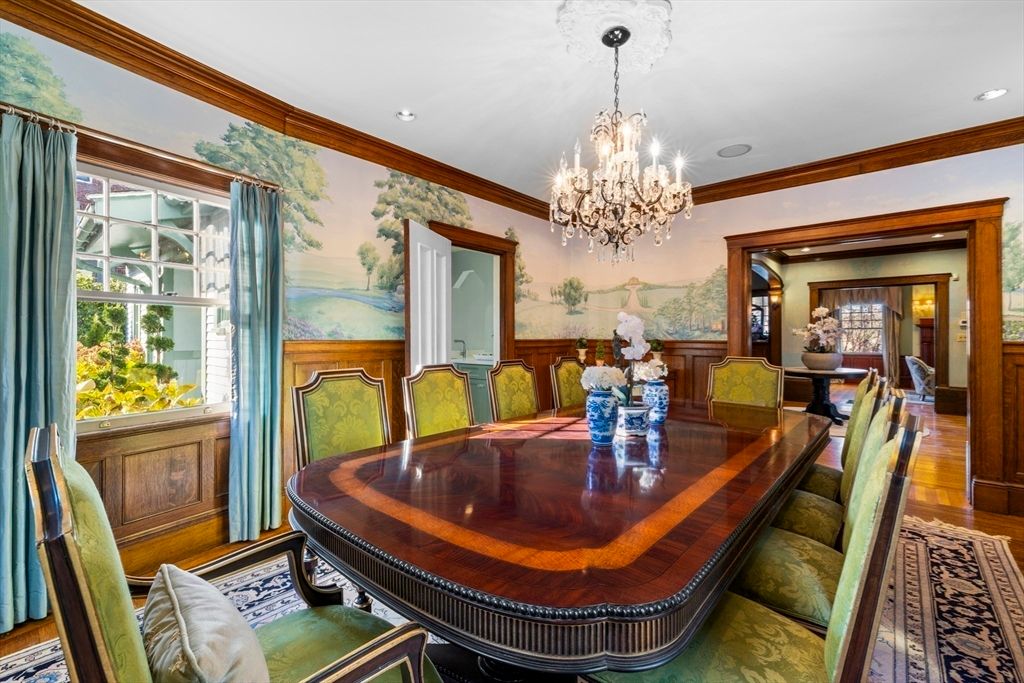 Chandelier, Dining room, Interior, Recessed Lighting, Wood Texture Flooring