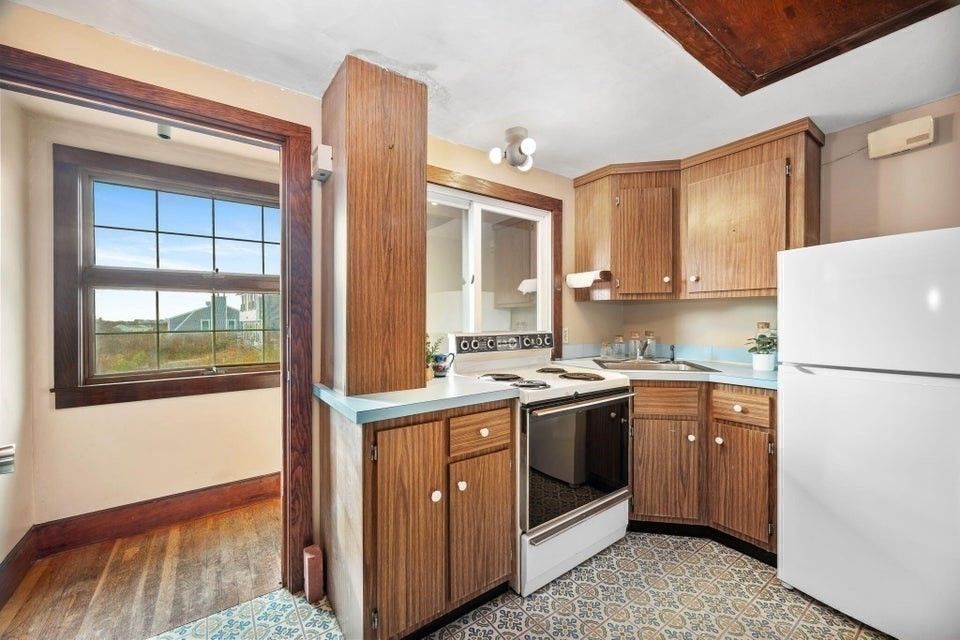 Interior, Kitchen, Wood Texture Flooring