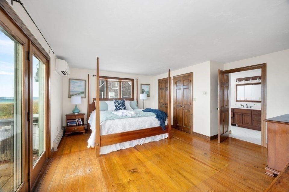 Bedroom, Interior, Water, Wood Texture Flooring