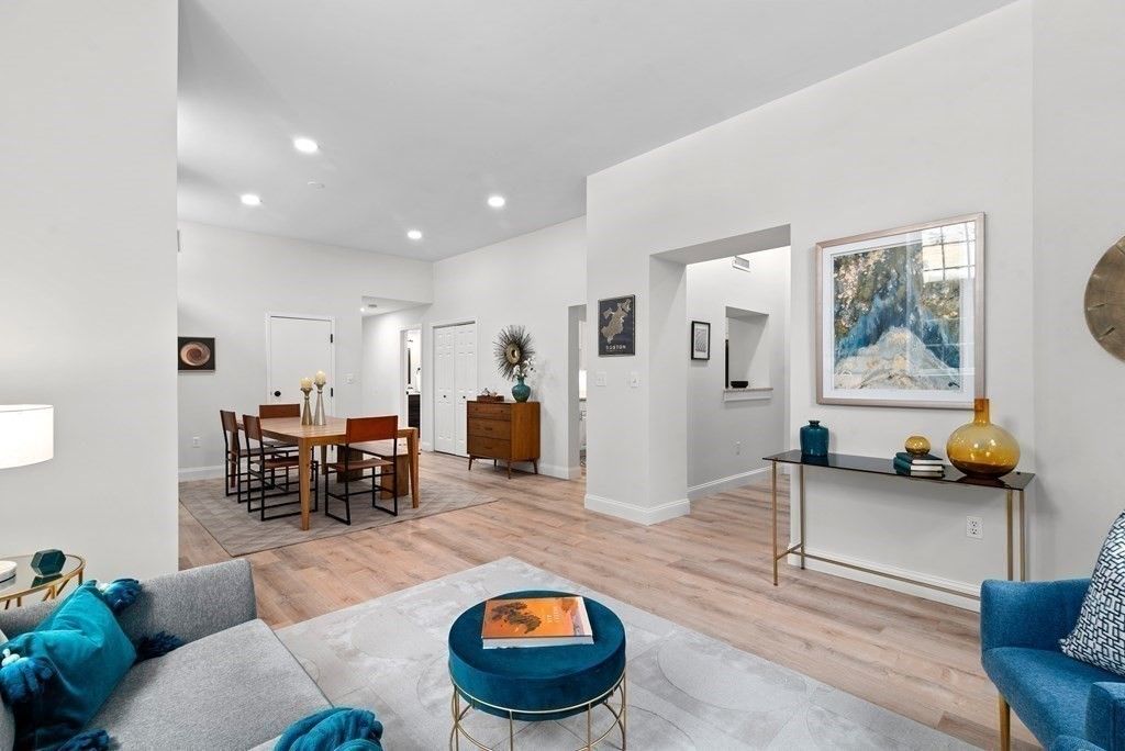 Dining room, Interior, Recessed Lighting, Wood Texture Flooring