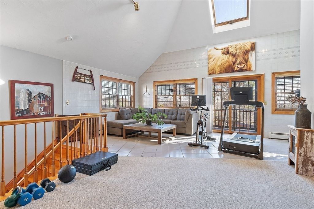 Fitness Equipment, Interior, Living room, Recessed Lighting