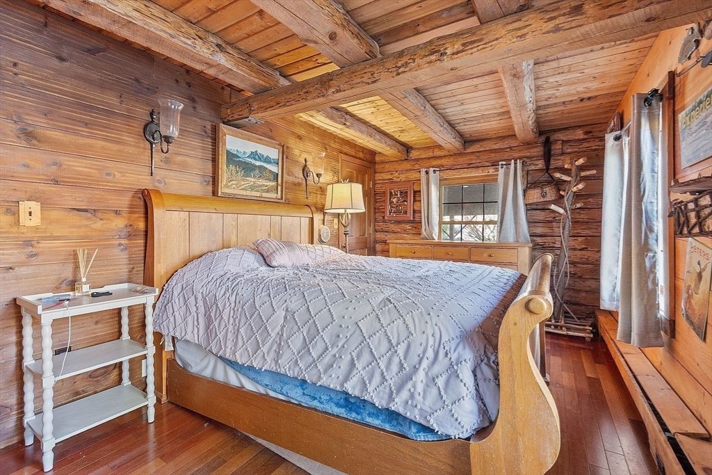 Bedroom, Interior, Wooden Beams, Wooden Ceilings, Wood Texture Flooring, Wooden Walls