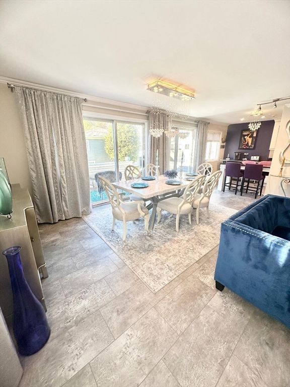Chandelier, Dining room, Interior