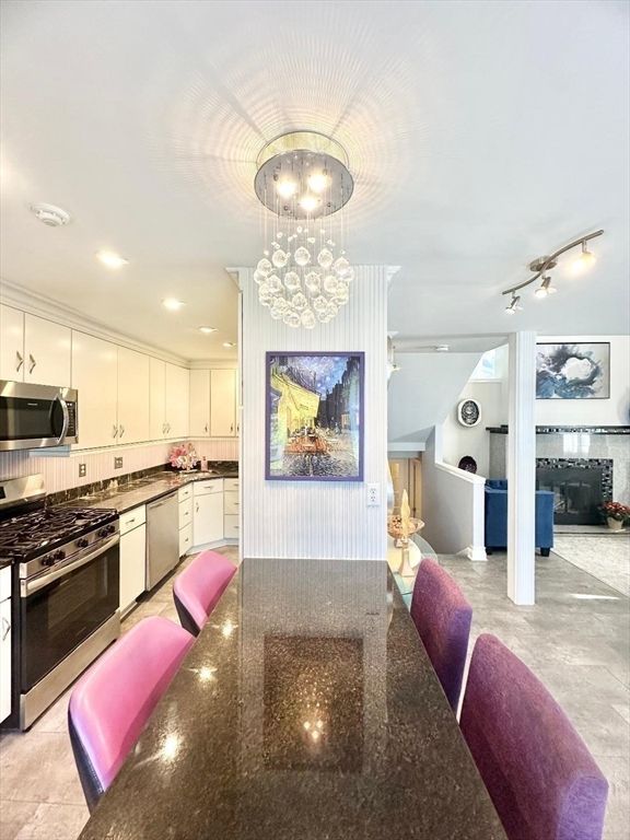 Dining room, Interior, Kitchen, Pendant Lights, Recessed Lighting