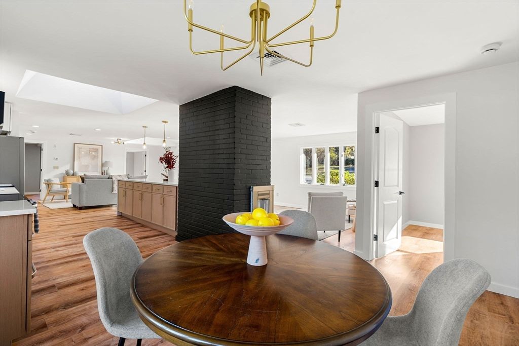 Dining room, Interior, Kitchen, Living room, Pendant Lights, Recessed Lighting, Wood Texture Flooring