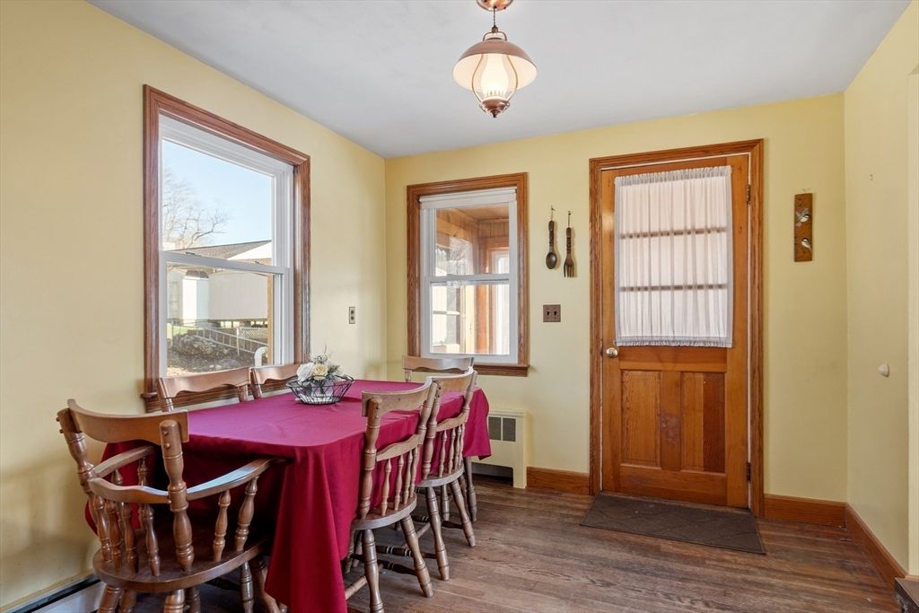 Dining room, Interior, Wood Texture Flooring