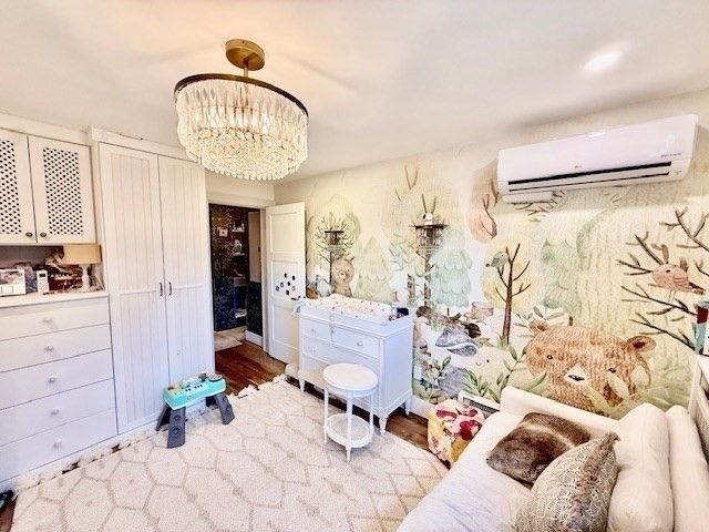 Chandelier, Interior, Living room, Recessed Lighting, Wood Texture Flooring