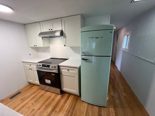 Interior, Kitchen, Stainless Steel Appliances, Wood Texture Flooring