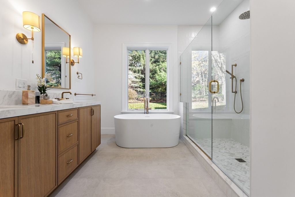 Bathroom, Dual Sink Vanities, Free Standing Baths, Glass Shower, Interior, Recessed Lighting