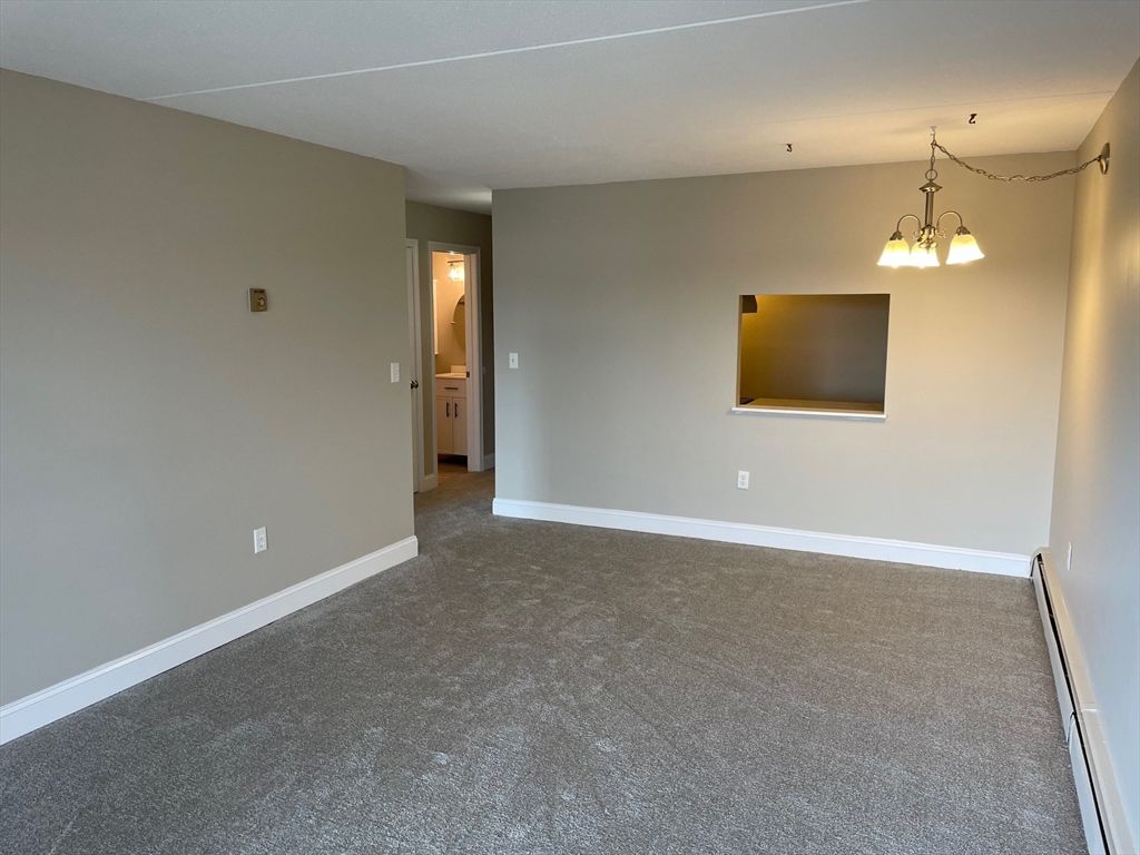 Empty room, Interior, Pendant Lights