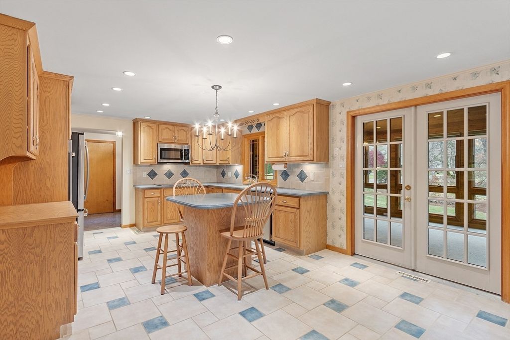 Chandelier, Interior, Kitchen, Recessed Lighting