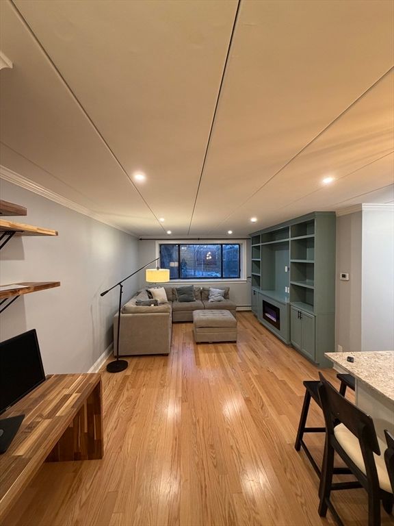 Interior, Living room, Recessed Lighting, Wood Texture Flooring