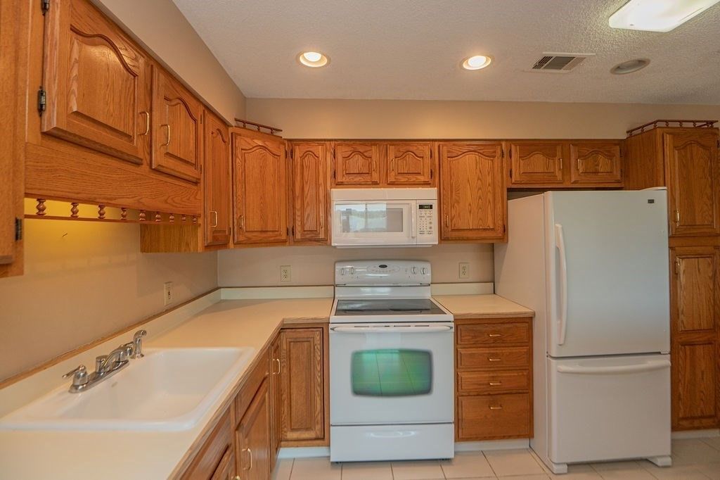 Interior, Kitchen, Recessed Lighting