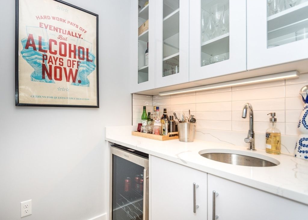 Interior, Stainless Steel Appliances