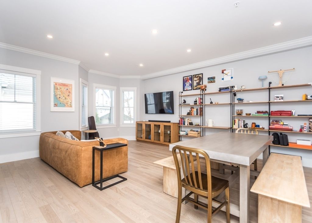 Dining room, Interior, Recessed Lighting, Wood Texture Flooring