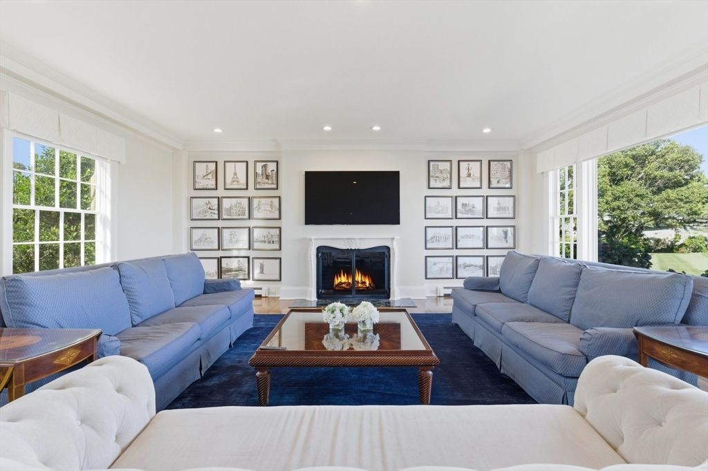 Fireplace, Interior, Living room, Recessed Lighting