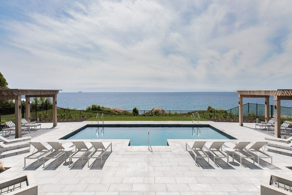 Exterior, Pool, Water