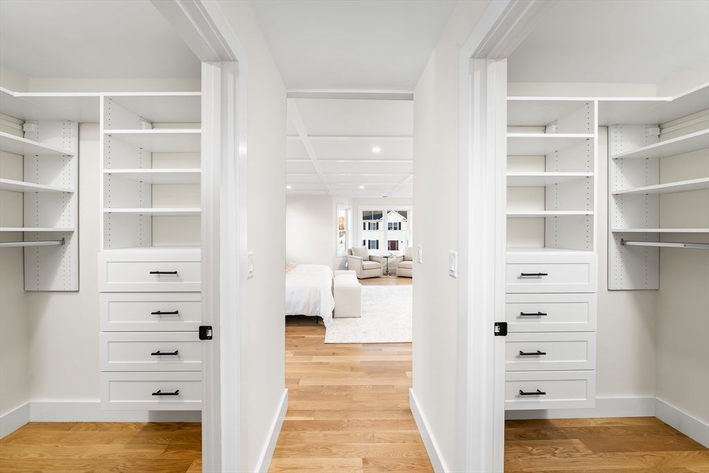 Interior, Recessed Lighting, Walk-in Closets, Wood Texture Flooring