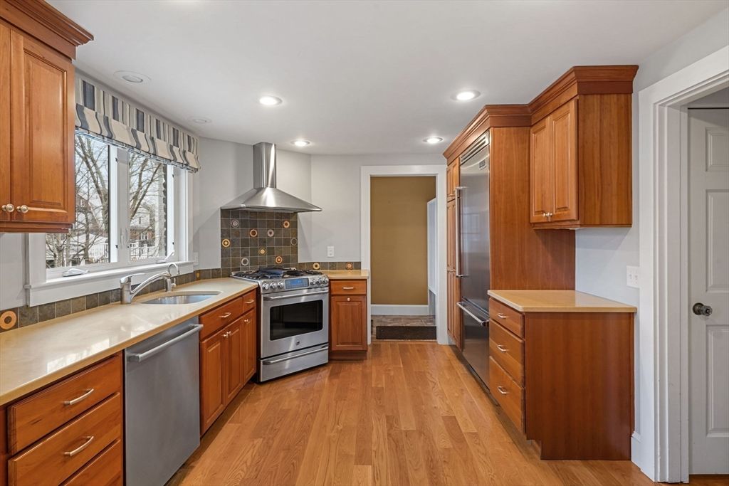 Interior, Kitchen, Recessed Lighting, Stainless Steel Appliances, Wood Texture Flooring