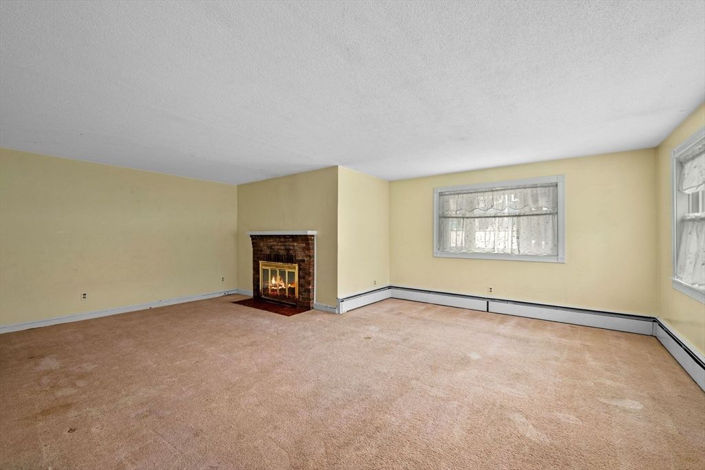 Empty room, Fireplace, Interior