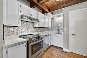 Interior, Kitchen, Stainless Steel Appliances, Wooden Beams, Wooden Ceilings, Wood Texture Flooring