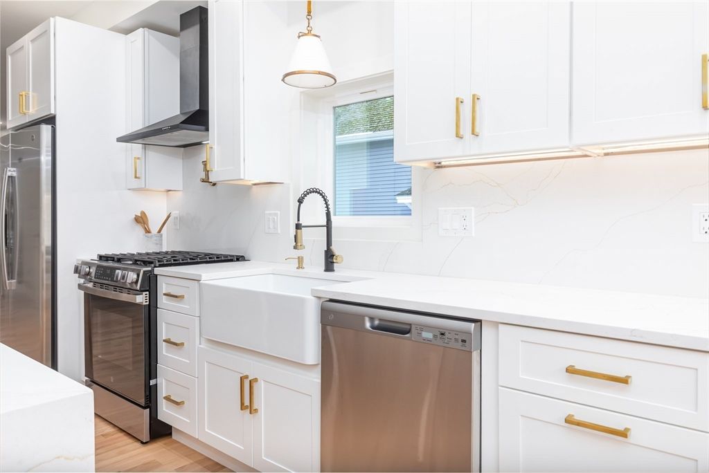 Interior, Kitchen, Pendant Lights, Stainless Steel Appliances, Wood Texture Flooring