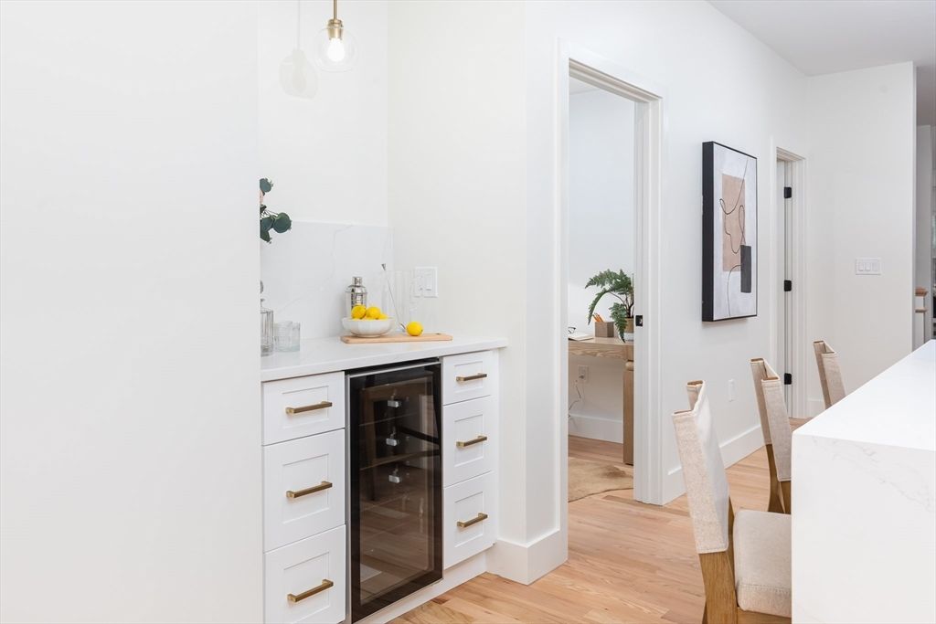 Interior, Pendant Lights, Wood Texture Flooring