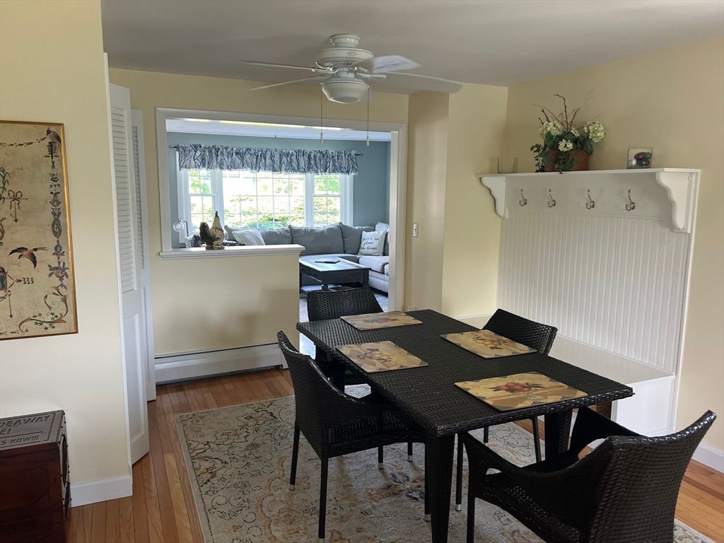 Dining room, Interior, Living room, Wood Texture Flooring