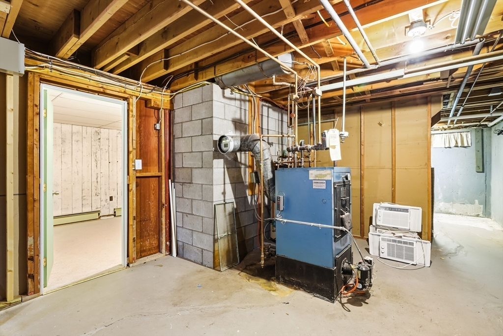 Interior, Wooden Beams