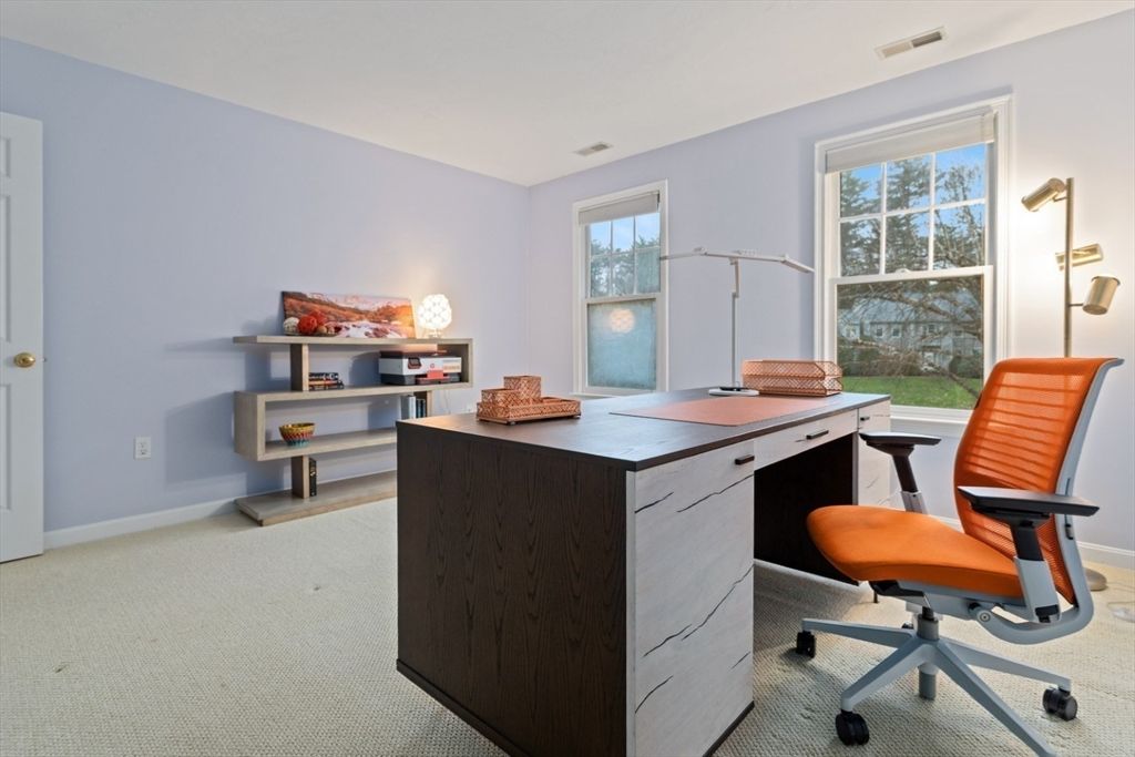 Home Office, Interior