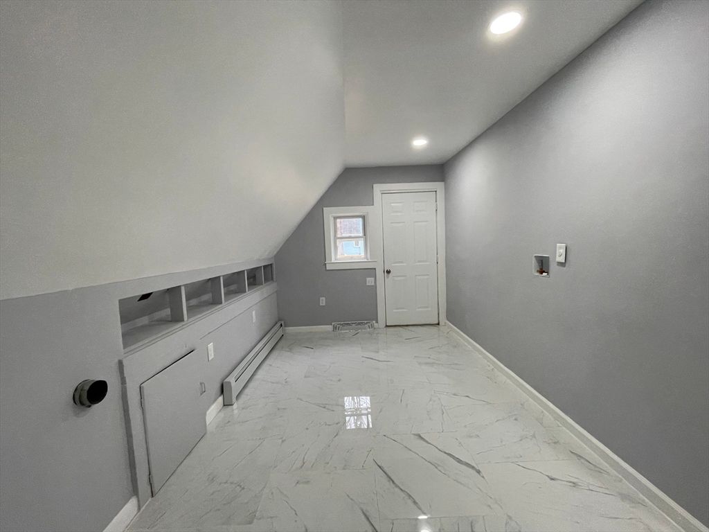 Empty room, Interior, Marble, Recessed Lighting