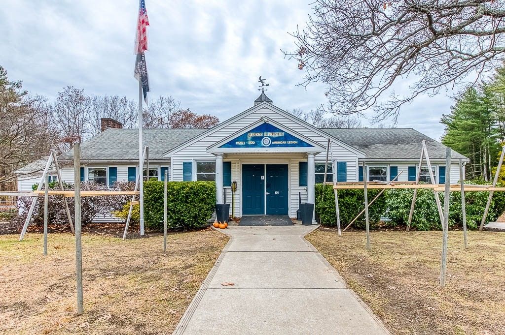 Exterior, Facade, Cape Cod