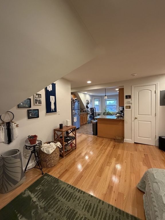 Interior, Recessed Lighting, Wood Texture Flooring