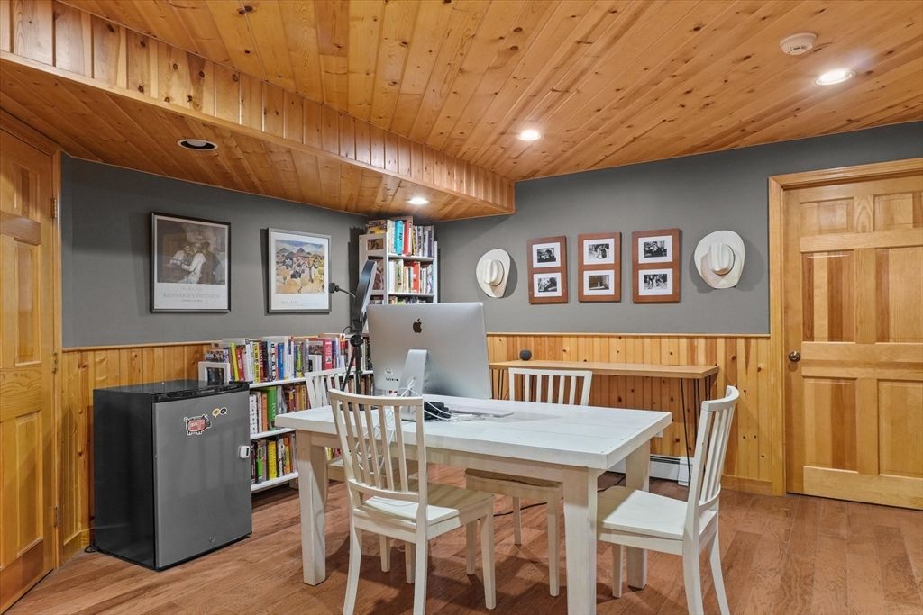 Home Office, Interior, Recessed Lighting, Wooden Beams, Wooden Ceilings, Wood Texture Flooring, Wooden Walls