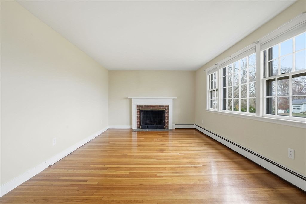 Empty room, Fireplace, Interior, Wood Texture Flooring