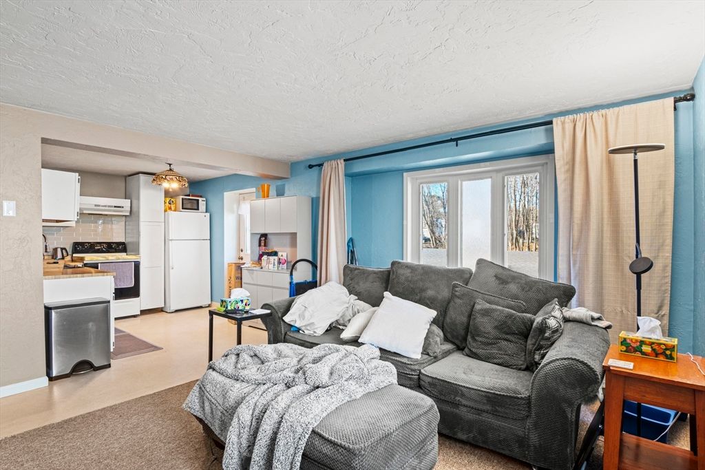 Interior, Kitchen, Living room