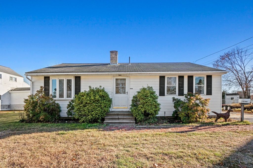 Exterior, Facade, Cape Cod