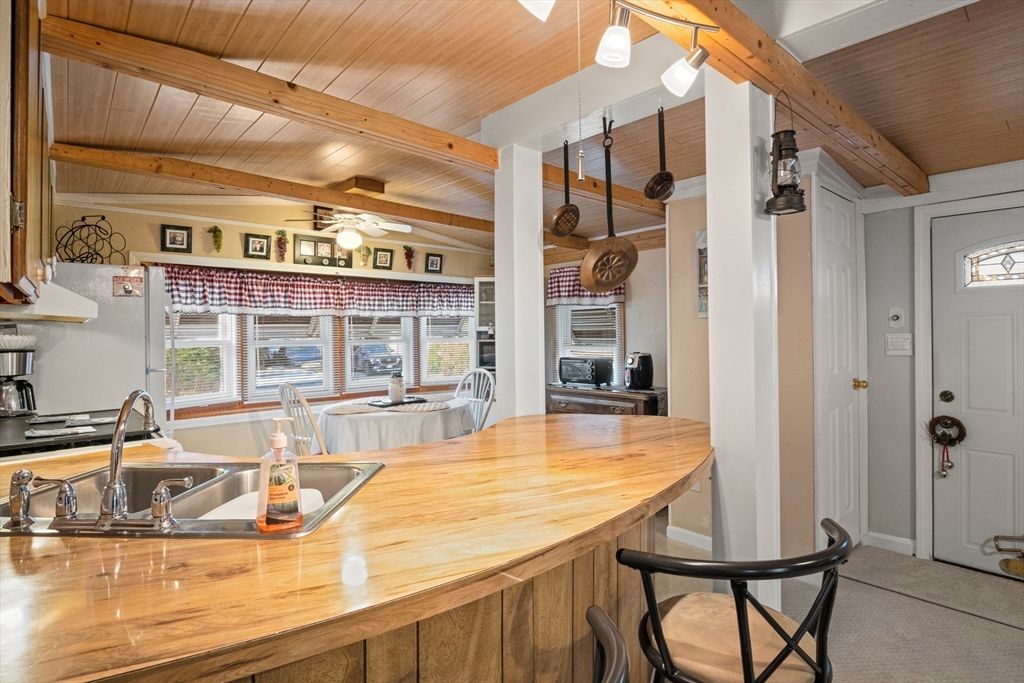 Interior, Kitchen, Wooden Beams, Wooden Ceilings