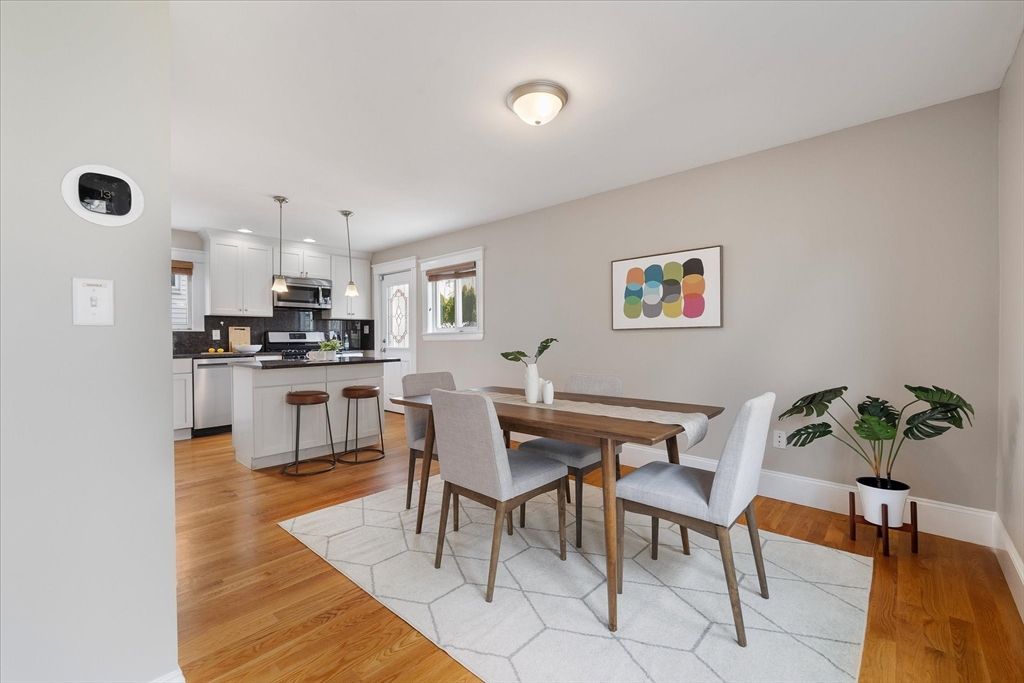 Dining room, Interior, Kitchen, Pendant Lights, Wood Texture Flooring